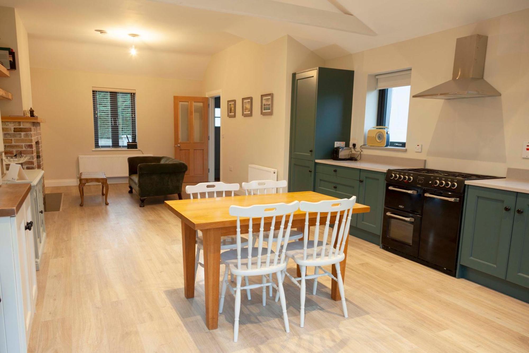 Lavender Cottage - 2 Bedroom Home Newbridge  Exterior foto